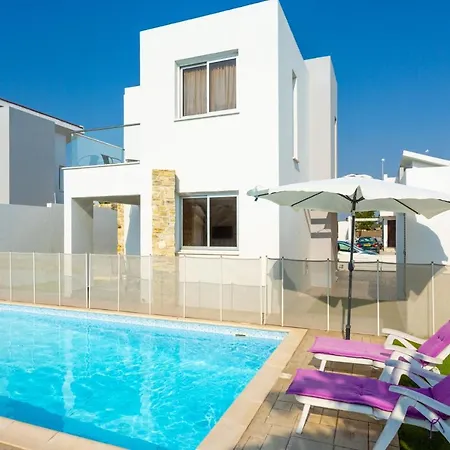 Βίλα Villa Faros *