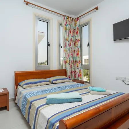 Villa Faros Villa *